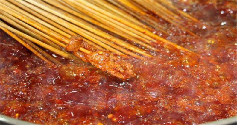 城里巷外串串香火锅